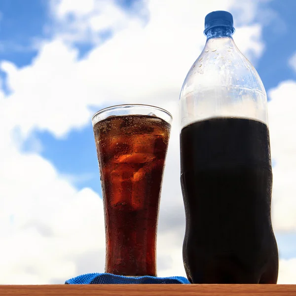 Cola minum — Stok Foto