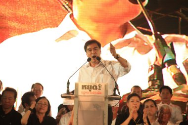 Abhisit vejjajiva, AF anti