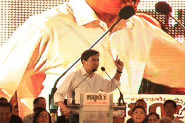 Abhisit vejjajiva, AF anti