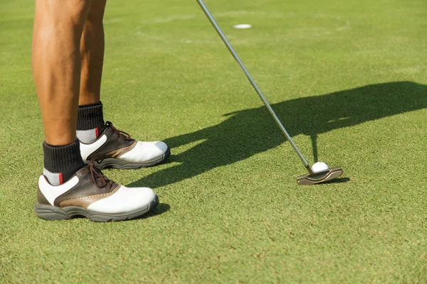 Man playing golf — Stock Photo, Image