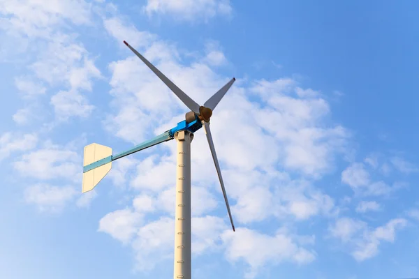 Wind turbine — Stock Photo, Image