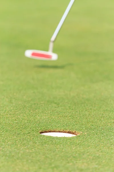 Golf spielen — Stockfoto