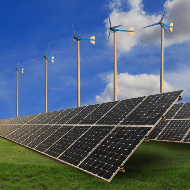 yeşil alan üzerinde güneş panelleri