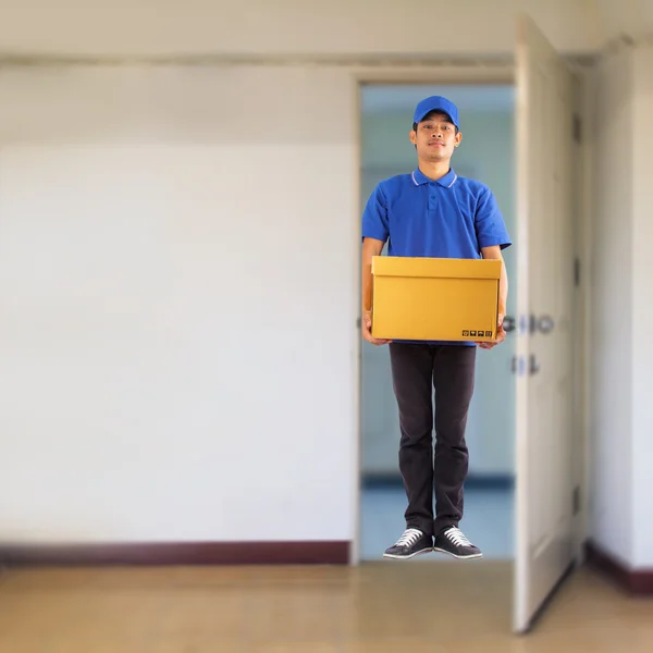 Delivery man — Stock Photo, Image