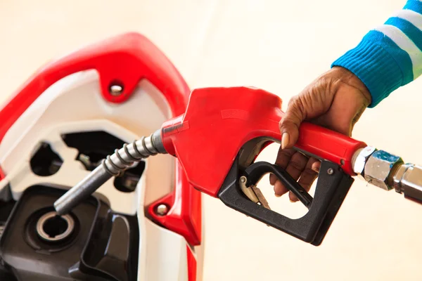 Service station worker — Stock Photo, Image