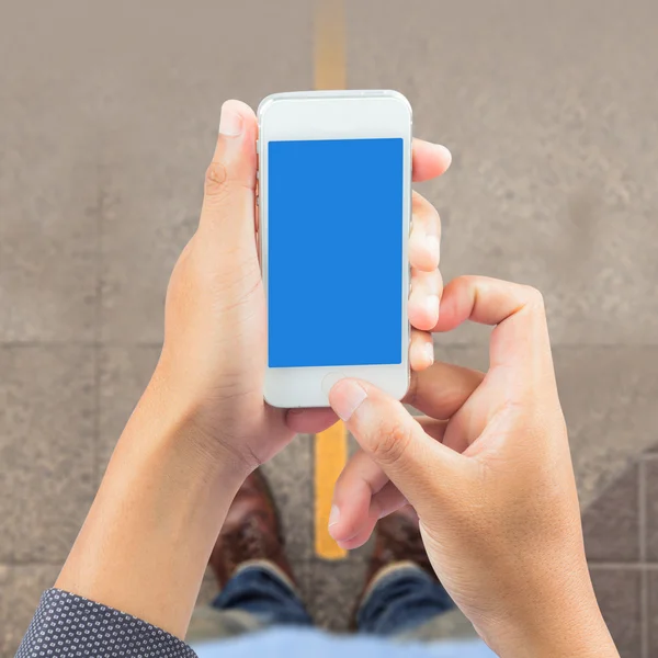 Man met smartphone — Stockfoto