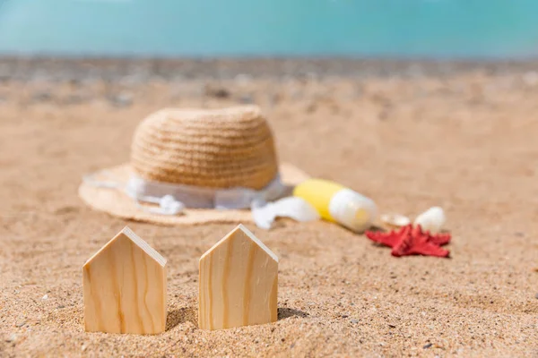 Casa Mare Una Calda Giornata Sole Concetto Vacanza Vacanza Casa — Foto Stock