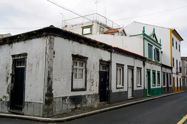 Alte Heruntergekommene Häuser Auf Der Azoreninsel Sao Miguel — Stockfoto