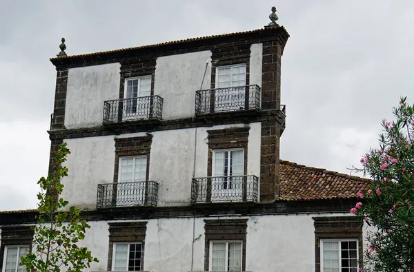 Alte Heruntergekommene Häuser Auf Der Azoreninsel Sao Miguel — Stockfoto