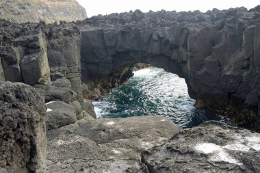 Miguel Adası 'nın volkanik doğal kıyıları