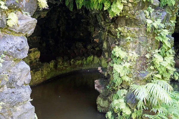 Grotte Auf Der Azoreninsel Sao Miguel — Stockfoto