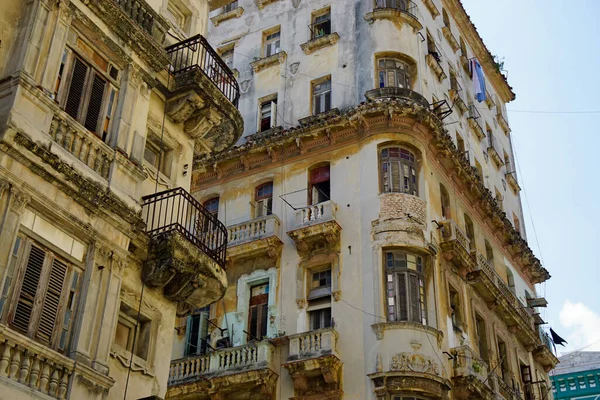 Havana Renkli Yıkık Dökük Evler — Stok fotoğraf