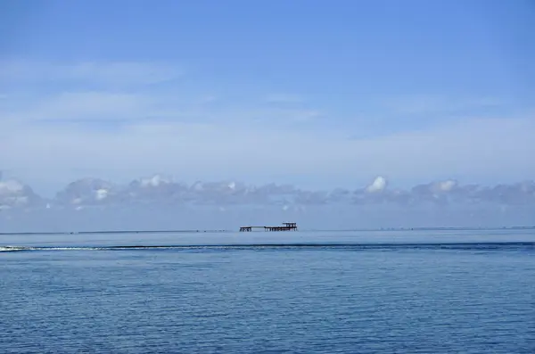 Podres Molhe Madeira Mar Azul Perto Cuba — Fotografia de Stock