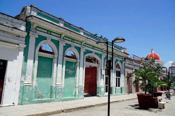 Вулиці Фамафуегоса Кубі Типовими Будинками — стокове фото