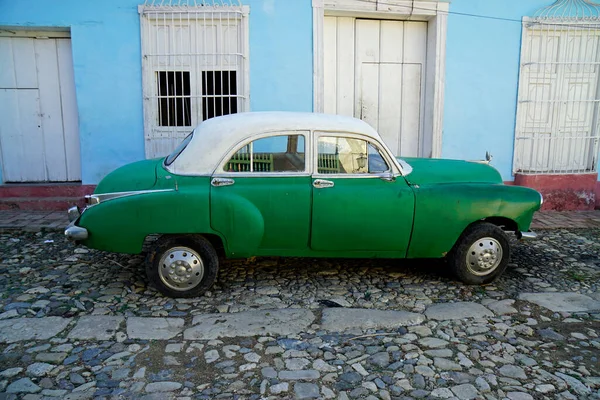 Vecchie Auto Epoca Nelle Strade Trinidad Cuba — Foto Stock