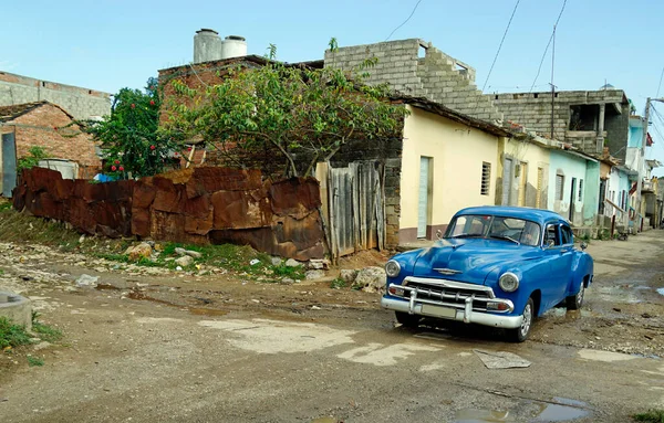 Παλιά Κλασικά Αυτοκίνητα Στους Δρόμους Της Trinidad Στην Κούβα — Φωτογραφία Αρχείου