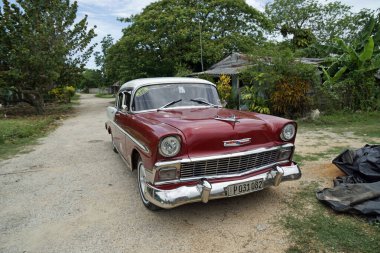 Limonar, Küba, Mayıs 2022: Küçük köydeki klasik eski araba