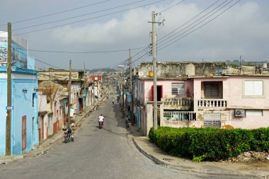 Matanzas, Küba, Mayıs 2022: Matanzas sokaklarındaki evleri yıkmak