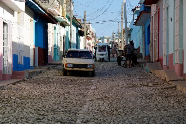 2022年5月左右 古巴特立尼达 特立尼达街上的经典汽车 — 图库照片