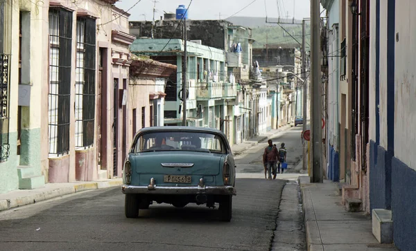 Matanzas, Küba, Mayıs 2022: Sokaklarda klasik Od arabası