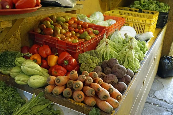 Zöldségek Helyi Piacon Romana — Stock Fotó