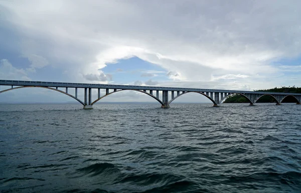 Moderne Brücke Der Bucht Der Halbinsel Samana Der Dominikanischen Republik — Stockfoto