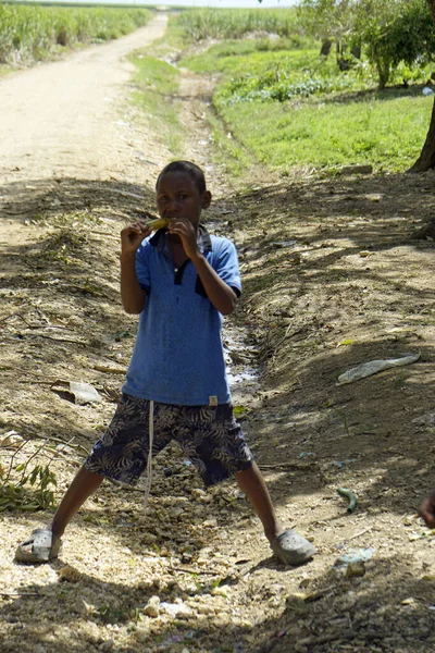Romana Dominikanische Republik September 2022 Arme Kinder Einem Heruntergekommenen Bauerndorf — Stockfoto