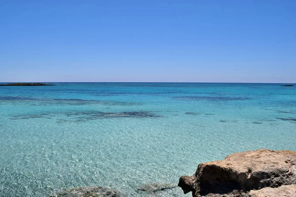 Utsikt Över Den Tropiska Stranden Med Ett Fantastiskt Turkost Vatten — Stockfoto