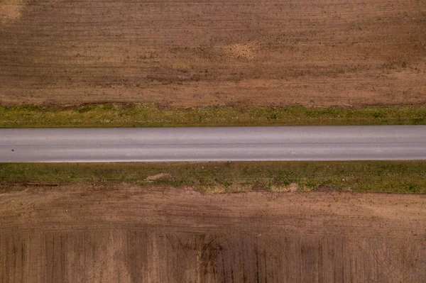 Drone Photographie Route Travers Champ Labouré Pendant Journée Été — Photo