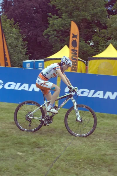 Jelenia Góra, Poland, June 30, 2013 - Maja Wloszczowska MTB, category Younger Junior Women — Stock Photo, Image