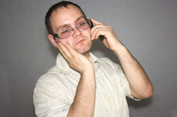 Hombre por teléfono hablando —  Fotos de Stock