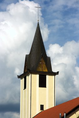 kilise kulesi