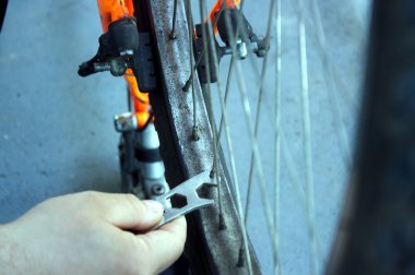 Merkezleme içinde döngüsü anahtar daire merkezleme için