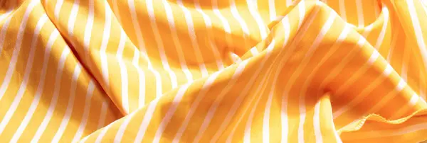Krásná Žlutá Tkanina Bílými Pruhy Pozadí Zakryté Pozadí Tkaniny Textury — Stock fotografie