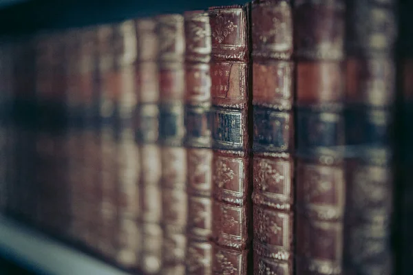 Defocused Blurred Background Vintage Books Added Noise — Stock Photo, Image