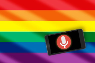 Gökkuşağı soyut arka planında akıllı telefondan podcast içeriği dijital pazarlama işi. LGBT eşitlik kavramı ve çeşitlilik özgürlüğü fikri