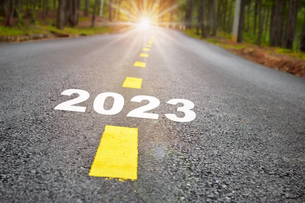 Road 2023 Sunbeam Business Beginning Challenge Concept Growth Mindset Idea Stockafbeelding