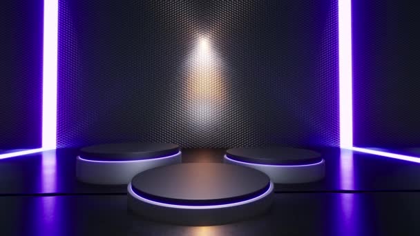 赢得了三个中心的平台 背景是五彩缤纷的霓虹灯在闪亮的金属地板上 3D动画 — 图库视频影像