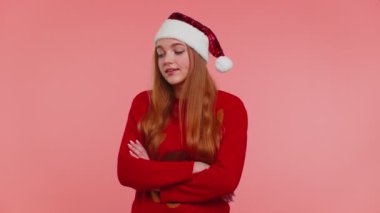 Tatminsiz Noel kızı başarısızlık nedenini soruyor, inançsızlığını dile getiriyor, sıkıldığını hissediyor.