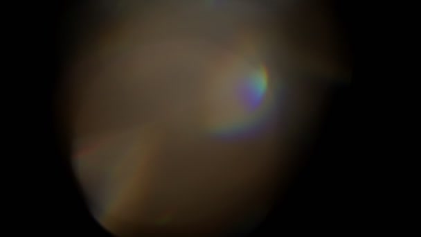 Beberapa kebocoran cahaya rekaman pada latar belakang hitam, lensa suar bocor meledak overlay transisi — Stok Video