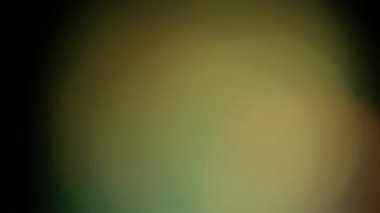 Çok renkli ışık siyah arkaplanda 4km 'lik görüntü sızdırıyor, lens stüdyolarında patlama patlaması.