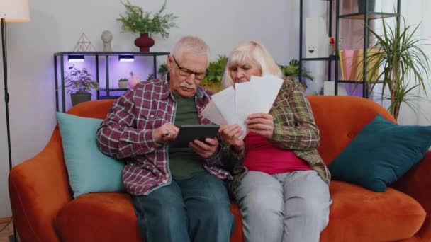 Stressé Vieux Couple Famille Aînée Grand Parents Homme Femme Discuter — Video