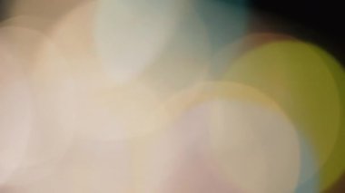 Işık sızıntısı 4K görüntüler, mercek parıltısı bokeh örtüleri, sönmüş flaş ışını alev arka planı