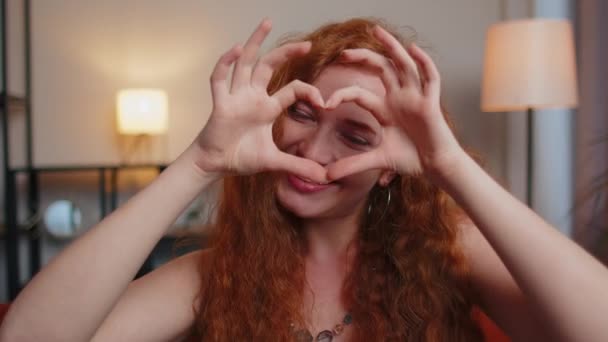 Love You Redhead Young Woman Makes Symbol Love Showing Heart — Stock Video