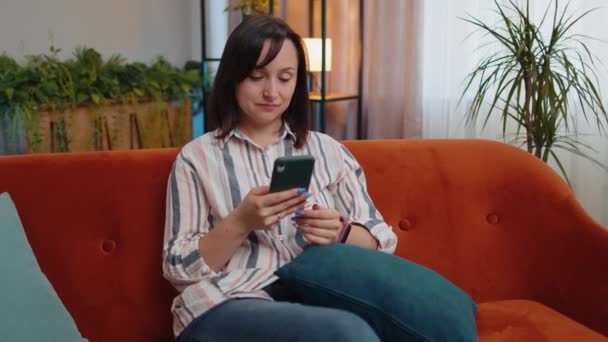 Young Woman Use Mobile Smartphone Typing Browsing Say Wow Yes — Video Stock