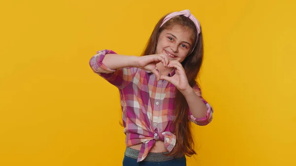 Quiero Quiero Sonriendo Niño Preadolescente Joven Niña Hace Gesto Del —  Fotos de Stock