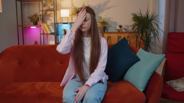 Face Palm Shame You Upset Redhead Child Girl Making Disrespect — Stok video