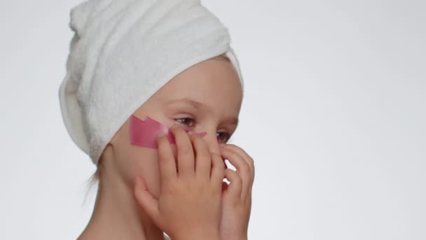 Beautiful Young Smiling Child Girl Towel Head Applying Pink Cosmetic — Video Stock