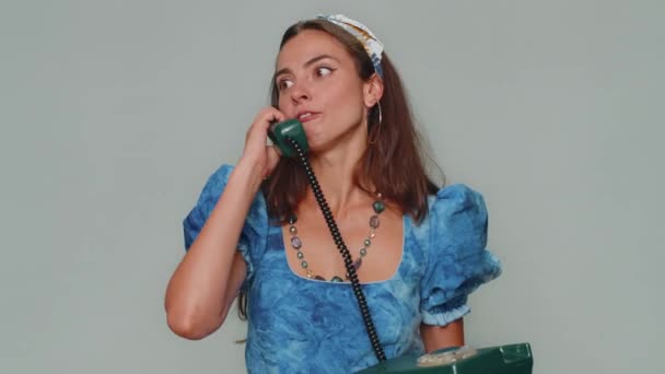 Crazy Pretty Young Woman Blue Princess Dress Talking Wired Vintage — Vídeo de Stock