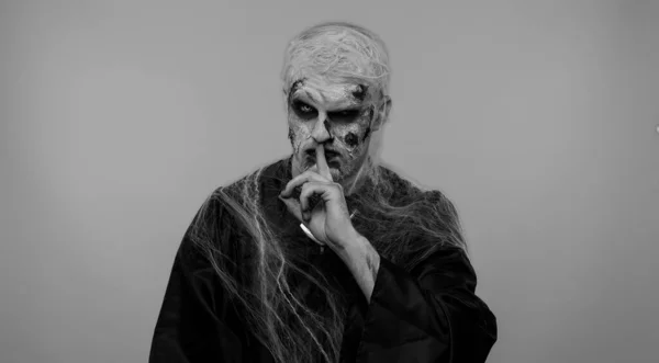 Sta Zitto Sinistro Uomo Con Orribile Spaventoso Trucco Zombie Halloween — Foto Stock